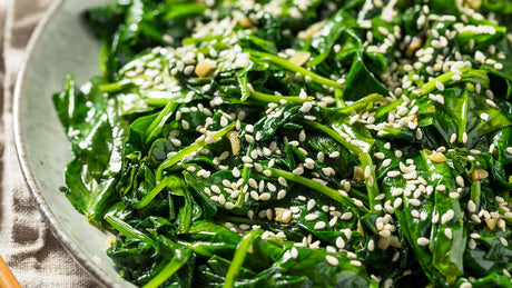 Goma-ae (胡麻和え) – Spinat und Wakame mit Sesamdressing