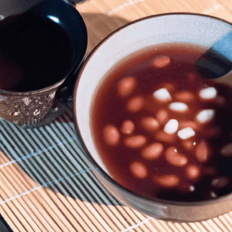Zenzai (ぜんざい) – Süße Azuki-Bohnensuppe mit Mochi - RamenHeaven